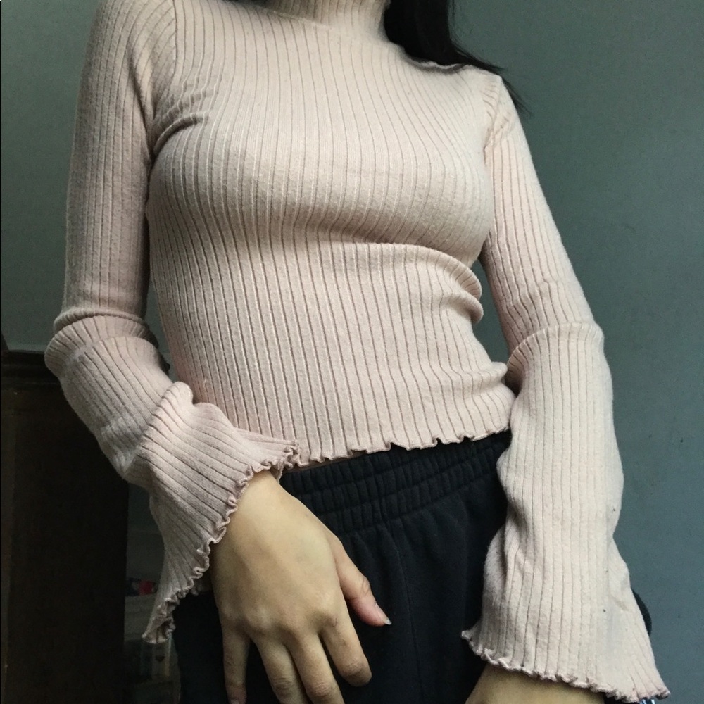Blush Pink Turtleneck 🤩